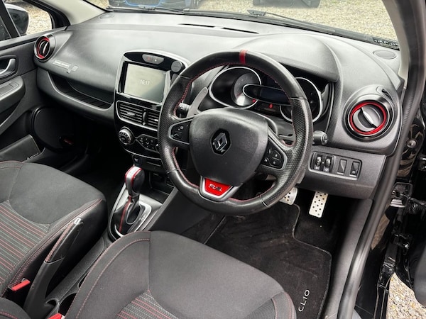 Used Renault Clio 2018 for sale - 76132674: Photo 25