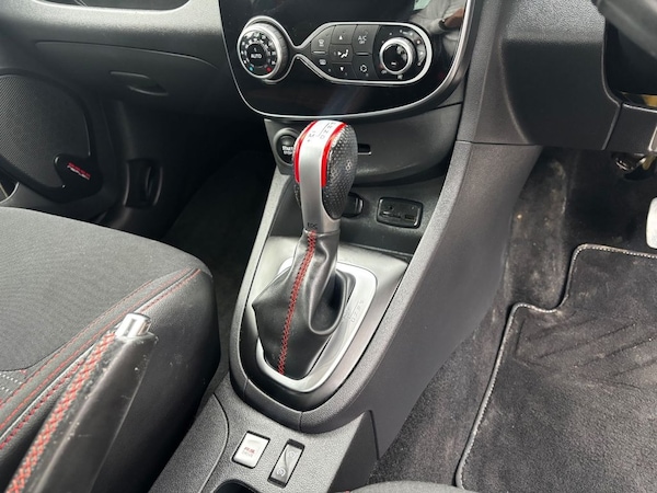 Used Renault Clio 2018 for sale - 76132674: Photo 31