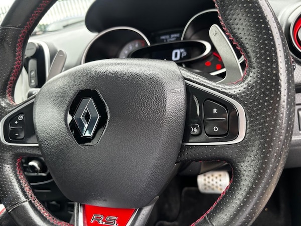 Used Renault Clio 2018 for sale - 76132674: Photo 36