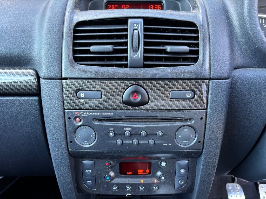 Used Renault Clio 2004 for sale - 78154039: Photo 16