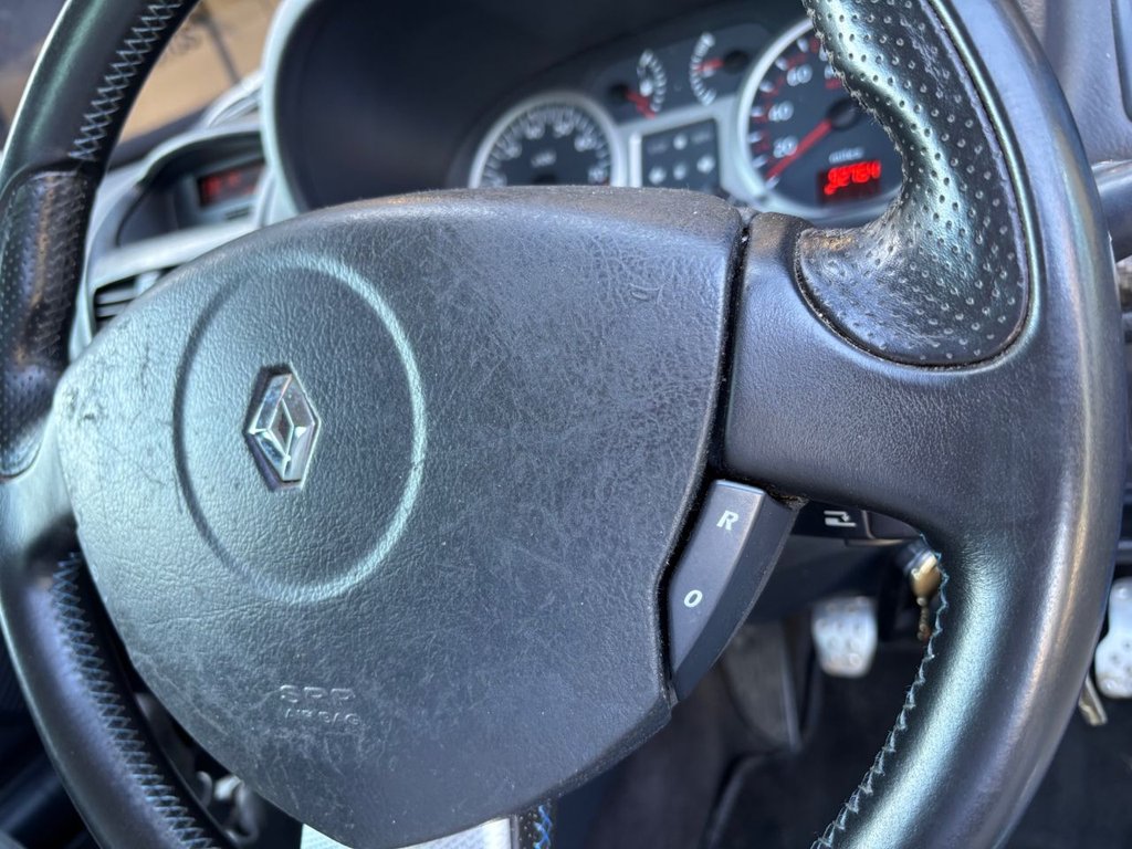 Used Renault Clio 2004 for sale - 78154039: Photo 20