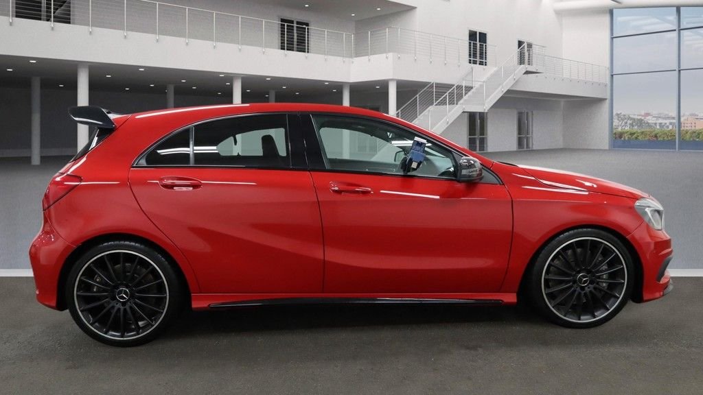 Used Mercedes-Benz A-Class 2014 for sale - 77422636: Photo 2