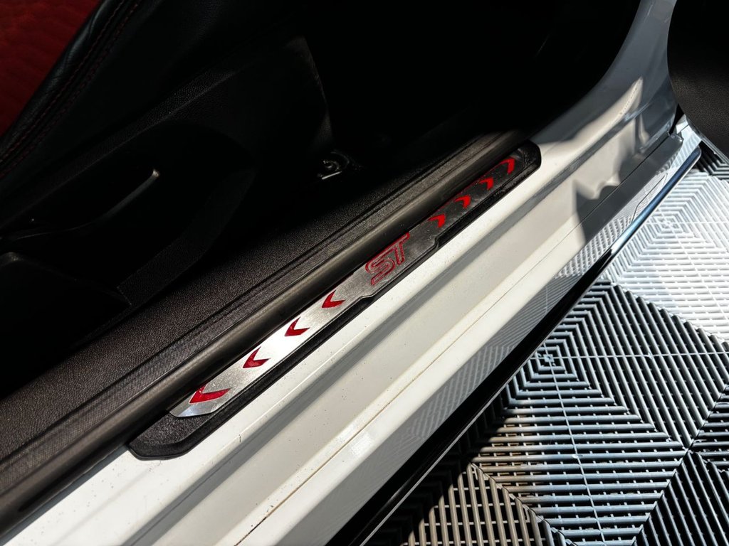 Used Ford Fiesta 2014 for sale - 76523318: Photo 23