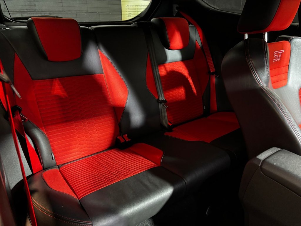 Used Ford Fiesta 2014 for sale - 76523318: Photo 28