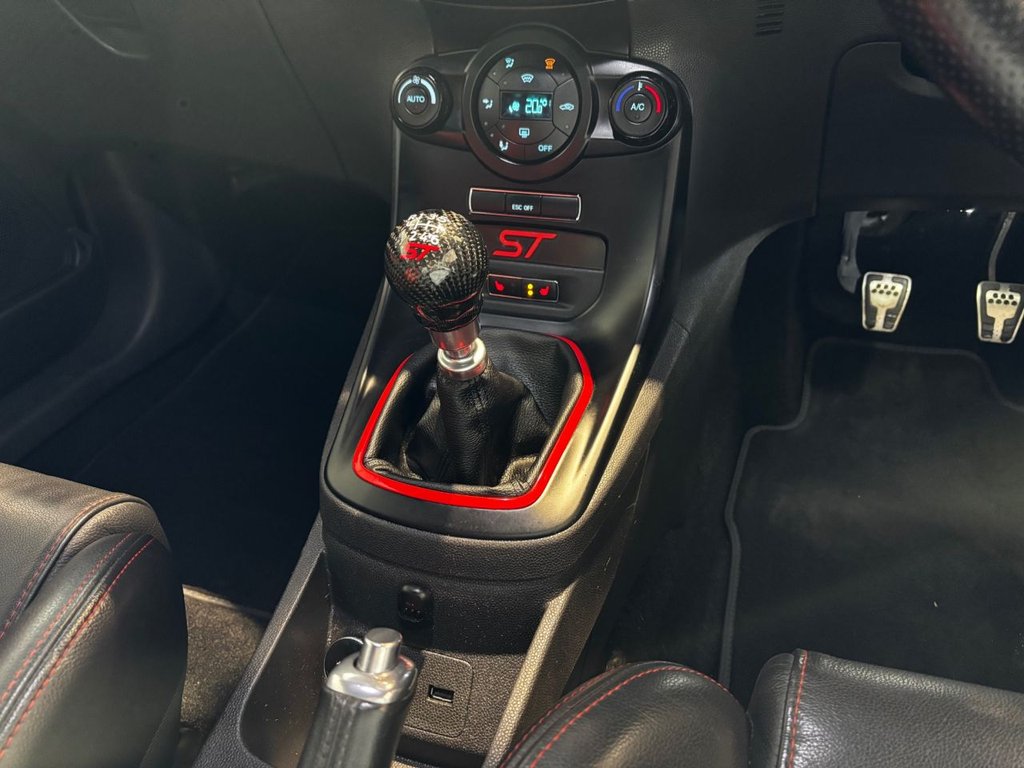 Used Ford Fiesta 2014 for sale - 76523318: Photo 34