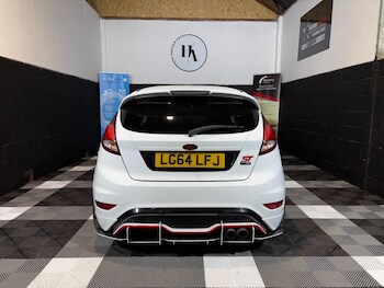 Used Ford Fiesta 2014 for sale - 76523318: Photo