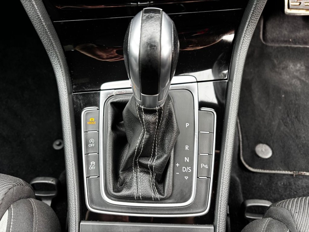 Used Volkswagen Golf 2016 for sale - 76698418: Photo 28