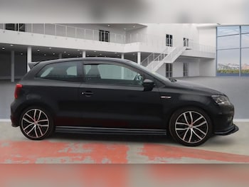 Used Volkswagen Polo 2016 for sale - 76372522: Photo