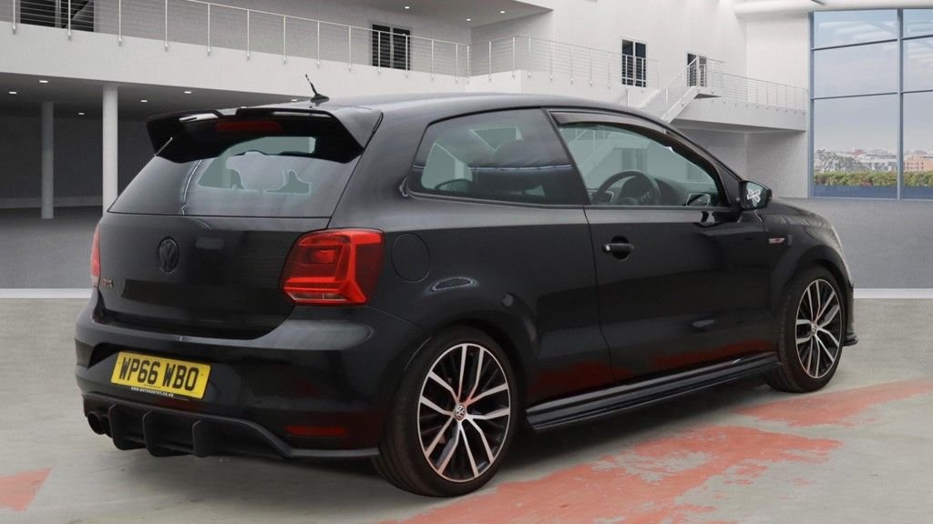 Used Volkswagen Polo 2016 for sale - 76372522: Photo 3