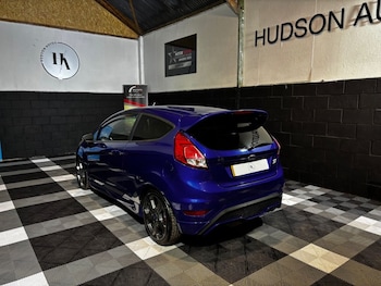 Used Ford Fiesta 2013 for sale - 77014449: Photo