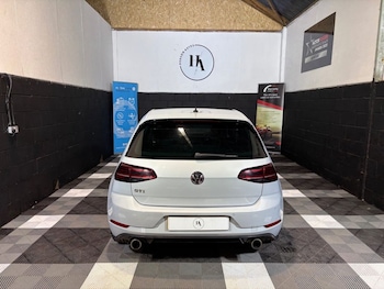 Used Volkswagen Golf 2018 for sale - 78839985: Photo
