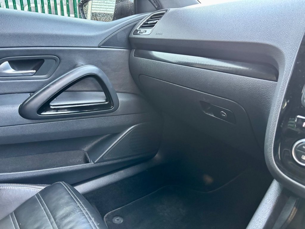 Used Volkswagen Scirocco 2017 for sale - 77422638: Photo 31