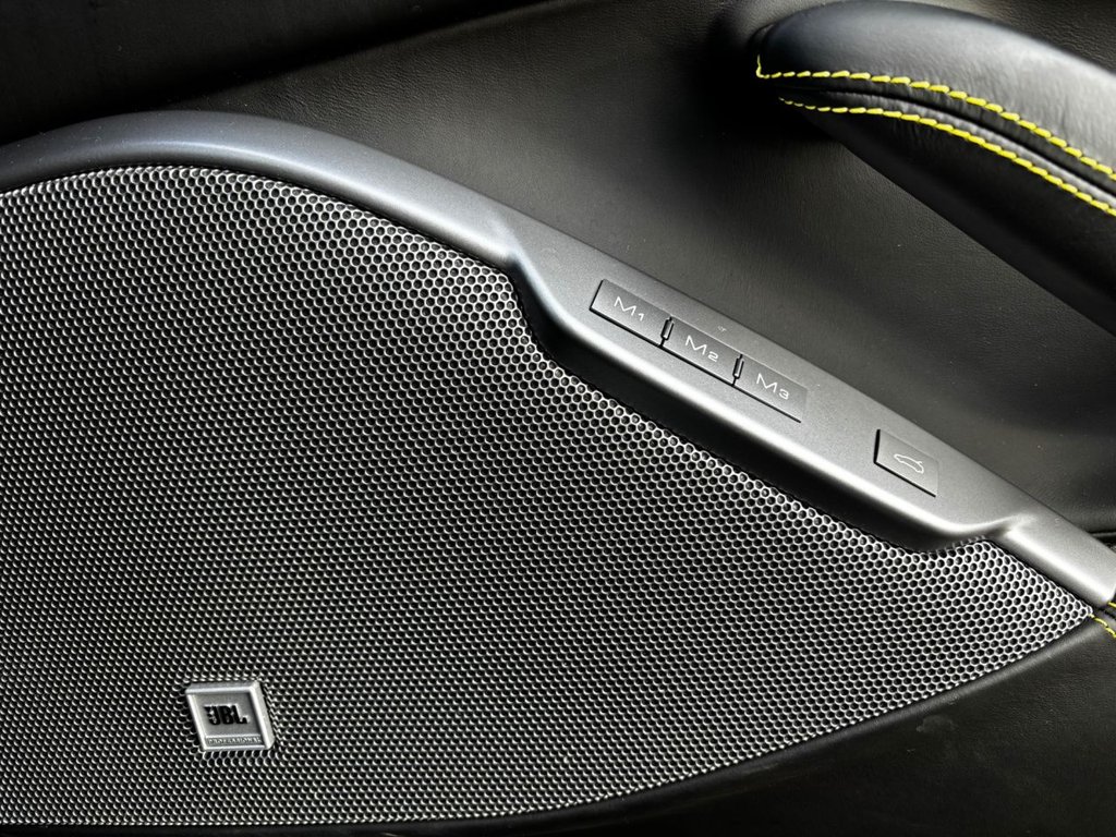 Used Ferrari Portofino 2019 for sale - 77315963: Photo 33