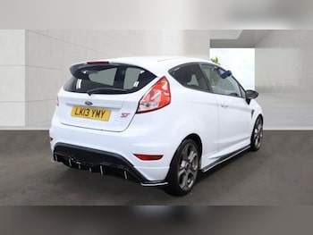 Used Ford Fiesta 2013 for sale - 78943605: Photo