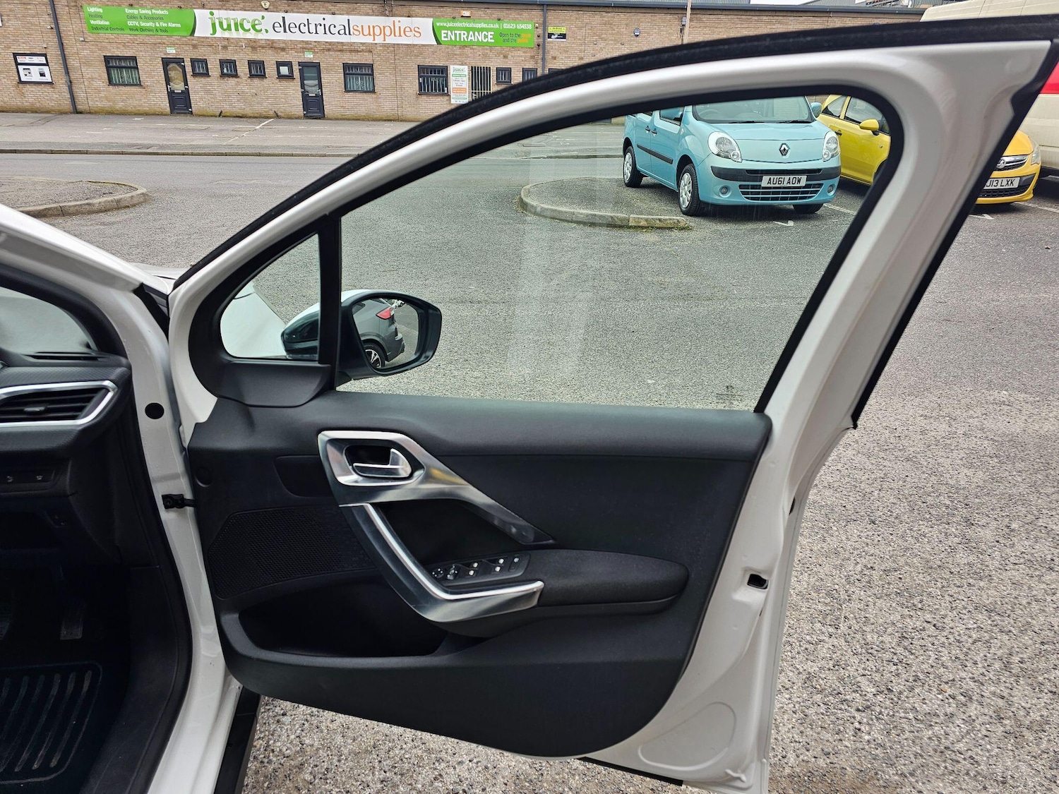 Used Peugeot 2008 for sale - 77793339: Photo 30