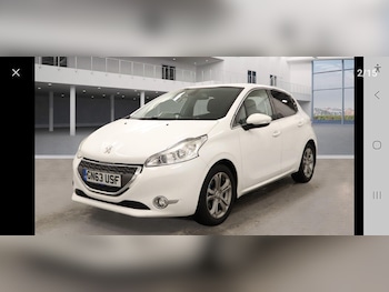 Peugeot - 208