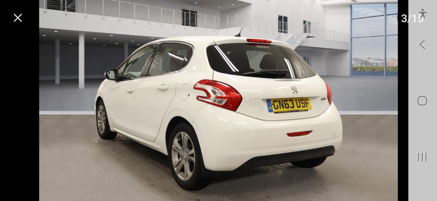 Used Peugeot 208 2013 for sale - 76689938: Photo 2