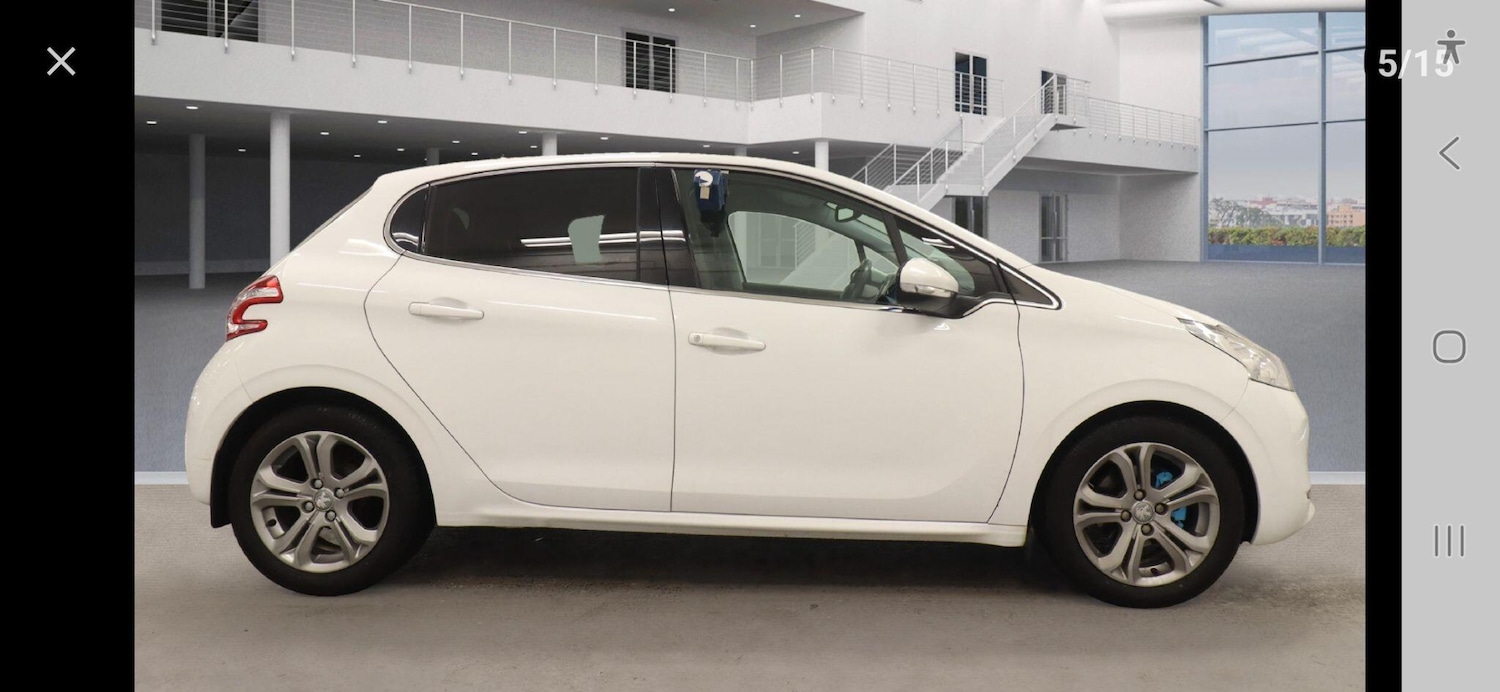 Used Peugeot 208 2013 for sale - 76689938: Photo 4