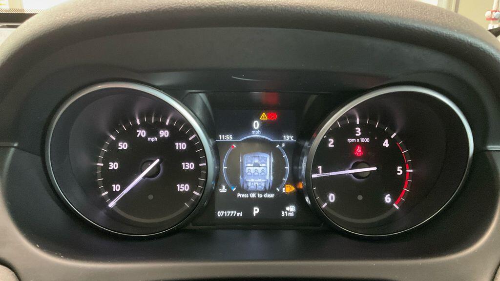 Used Land Rover Discovery Sport 2017 for sale - 76538382: Photo 10