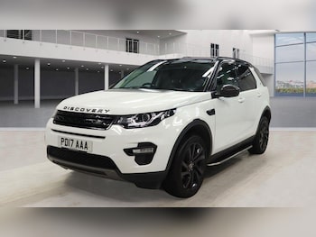 Used Land Rover Discovery Sport 2017 for sale - 76538382: Photo