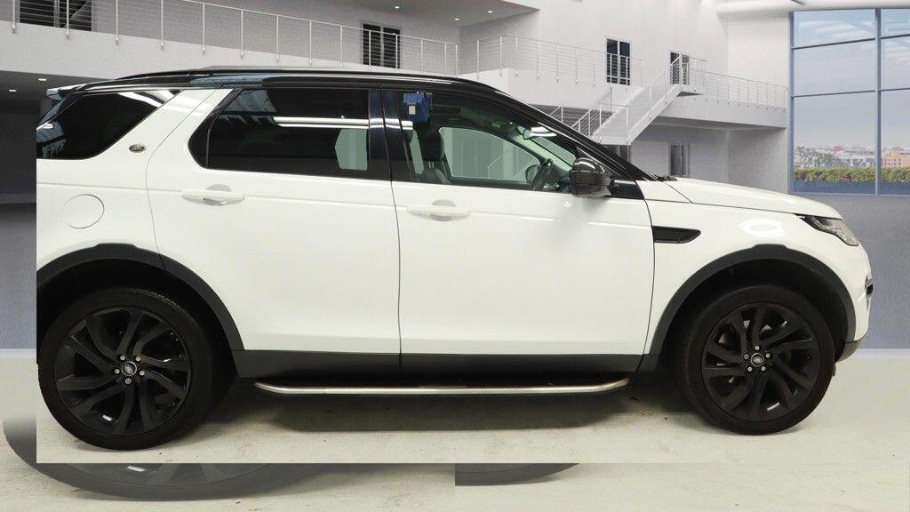 Used Land Rover Discovery Sport 2017 for sale - 76538382: Photo 5