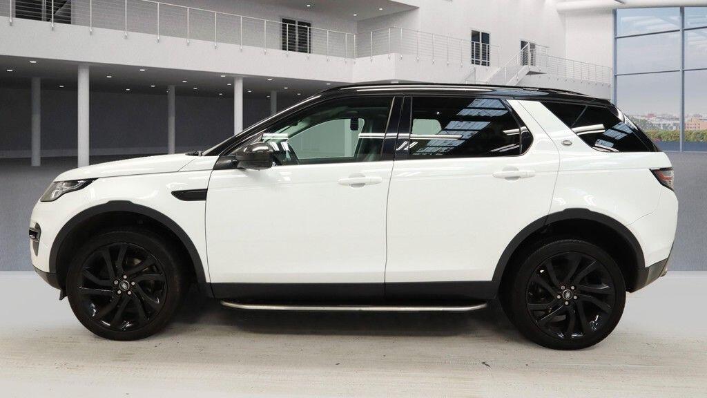 Used Land Rover Discovery Sport 2017 for sale - 76538382: Photo 6