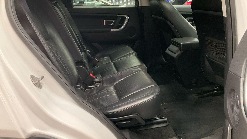 Used Land Rover Discovery Sport 2017 for sale - 76538382: Photo 8