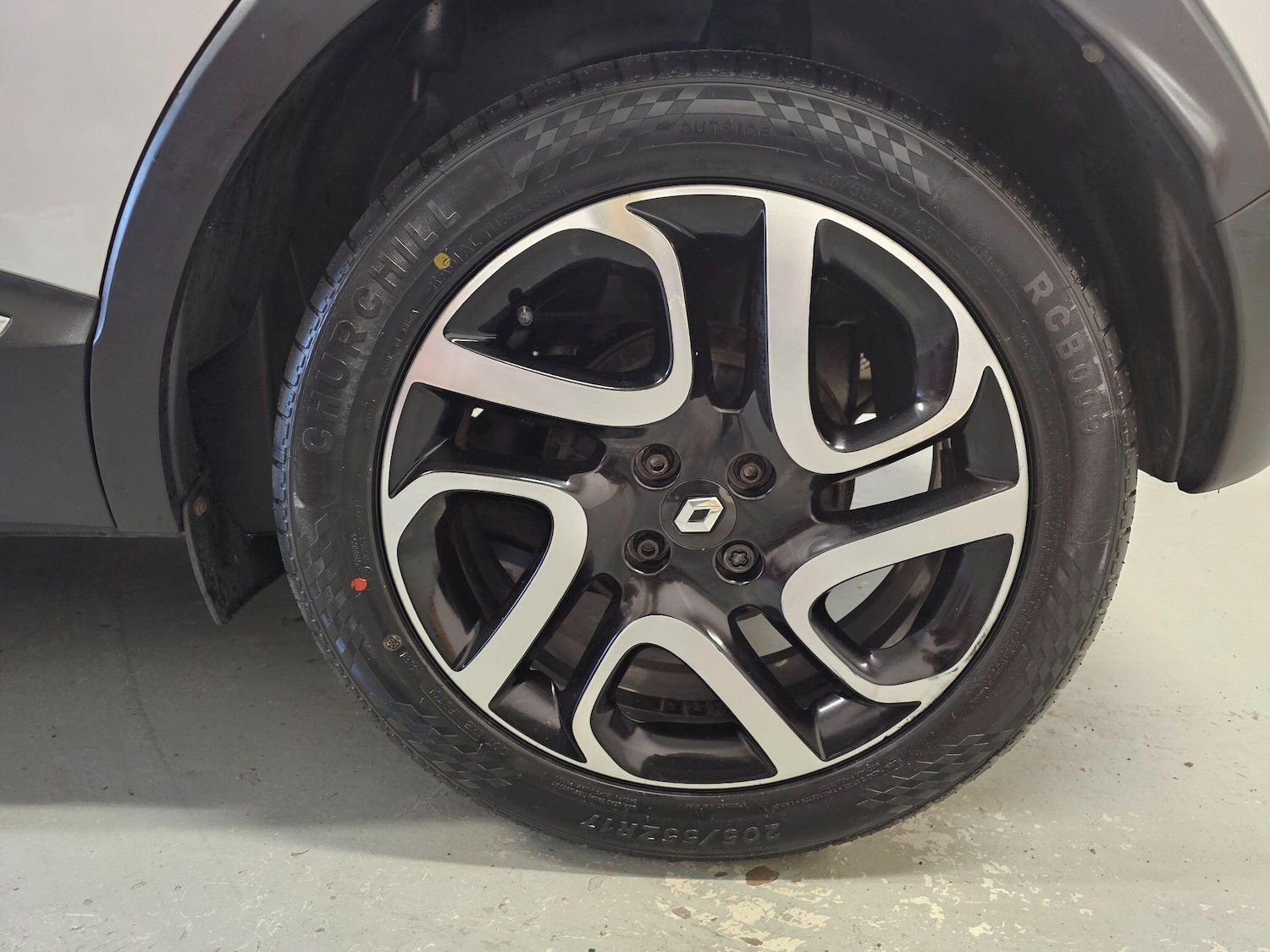 Used Renault Captur for sale - 77291968: Photo 33