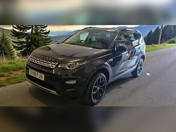Used Land Rover Discovery Sport 2018 for sale - 79553146: Photo