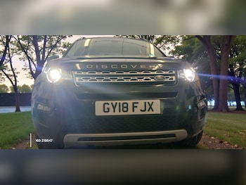 Used Land Rover Discovery Sport 2018 for sale - 79553146: Photo