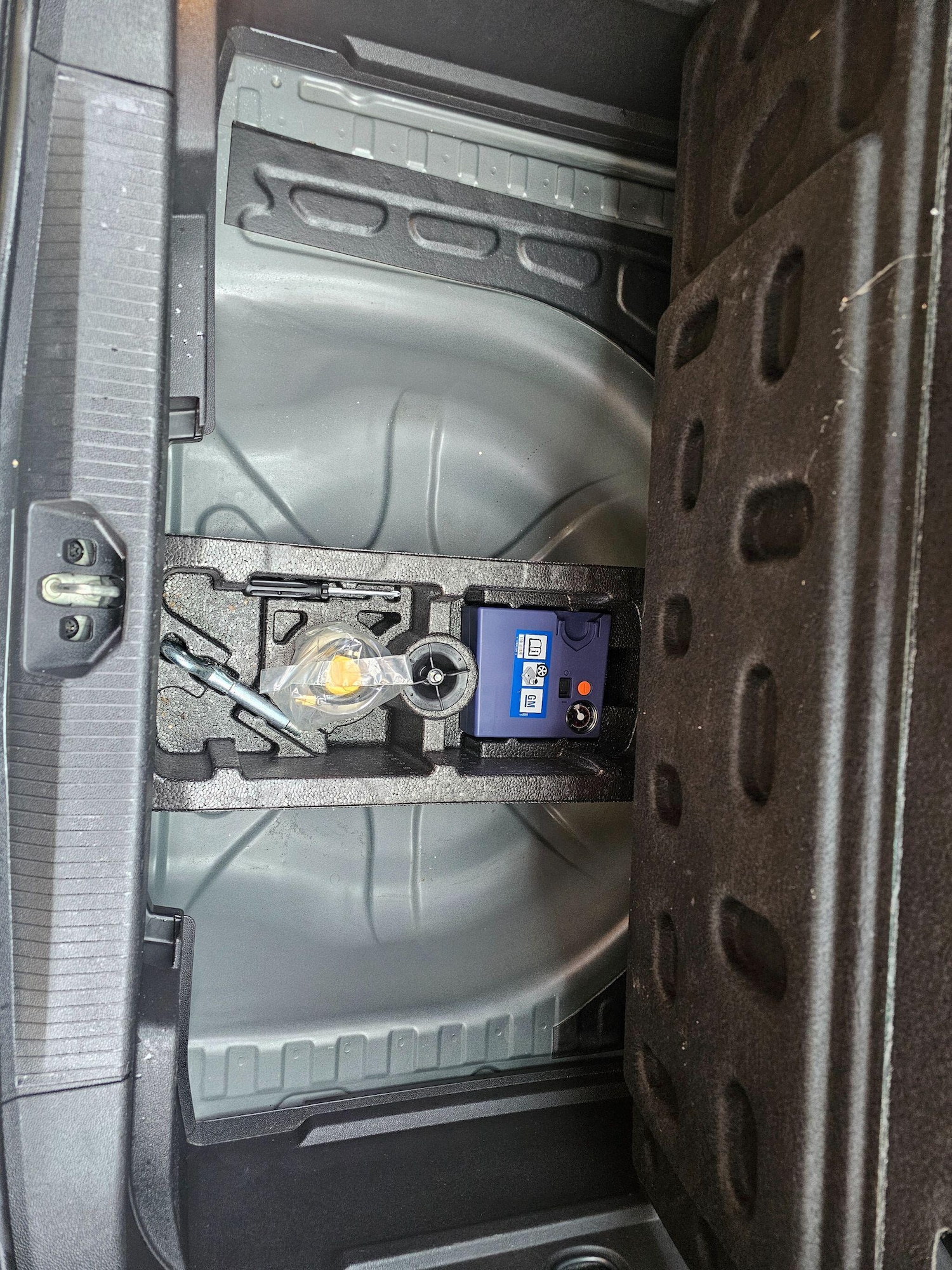 Used Vauxhall Corsa 2015 for sale - 77253745: Photo 33