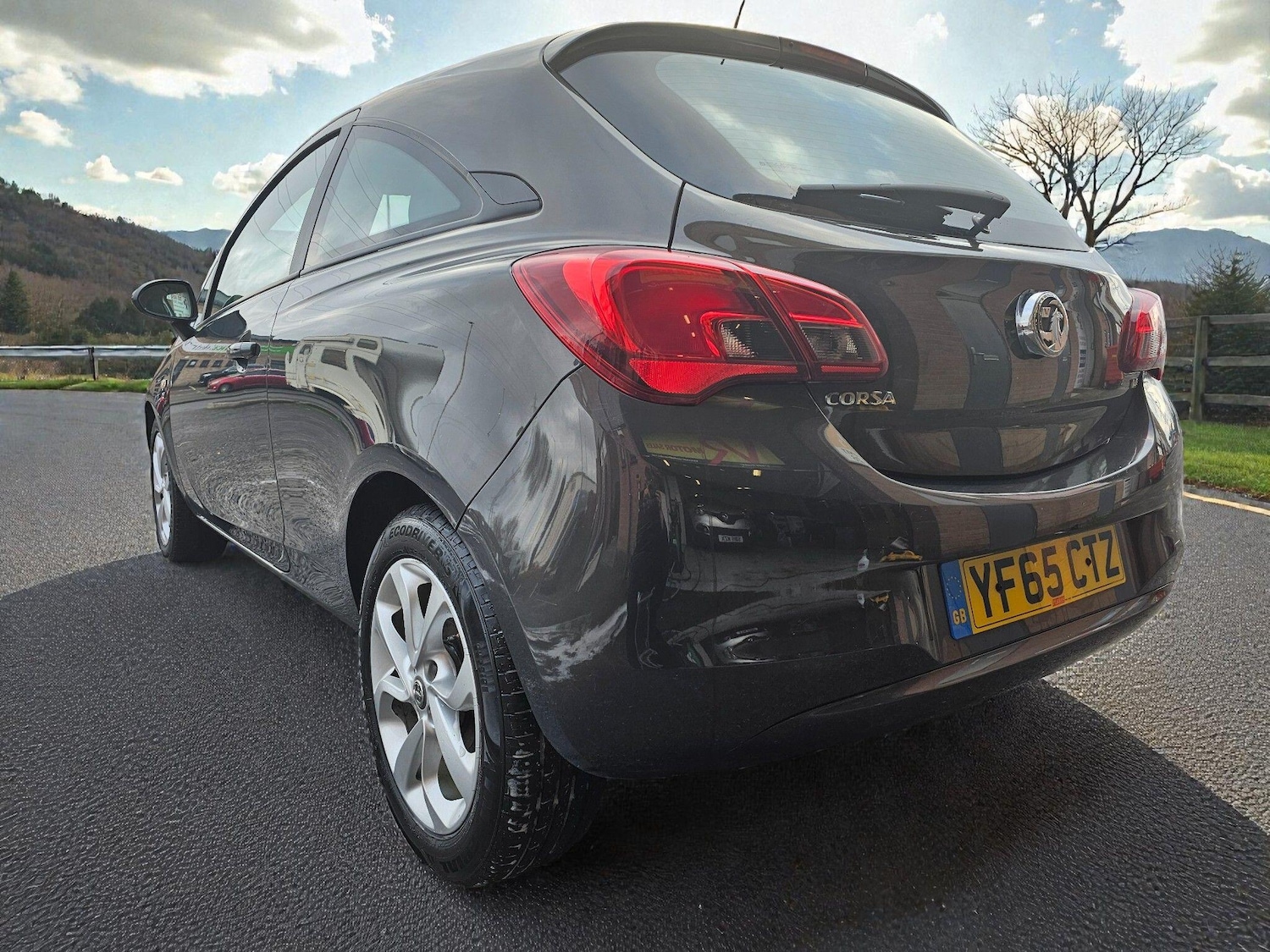 Used Vauxhall Corsa 2015 for sale - 77253745: Photo 4