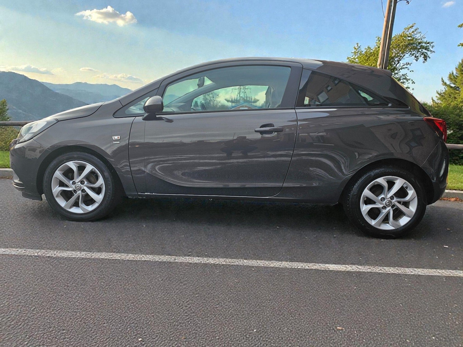 Used Vauxhall Corsa 2015 for sale - 77253745: Photo 5