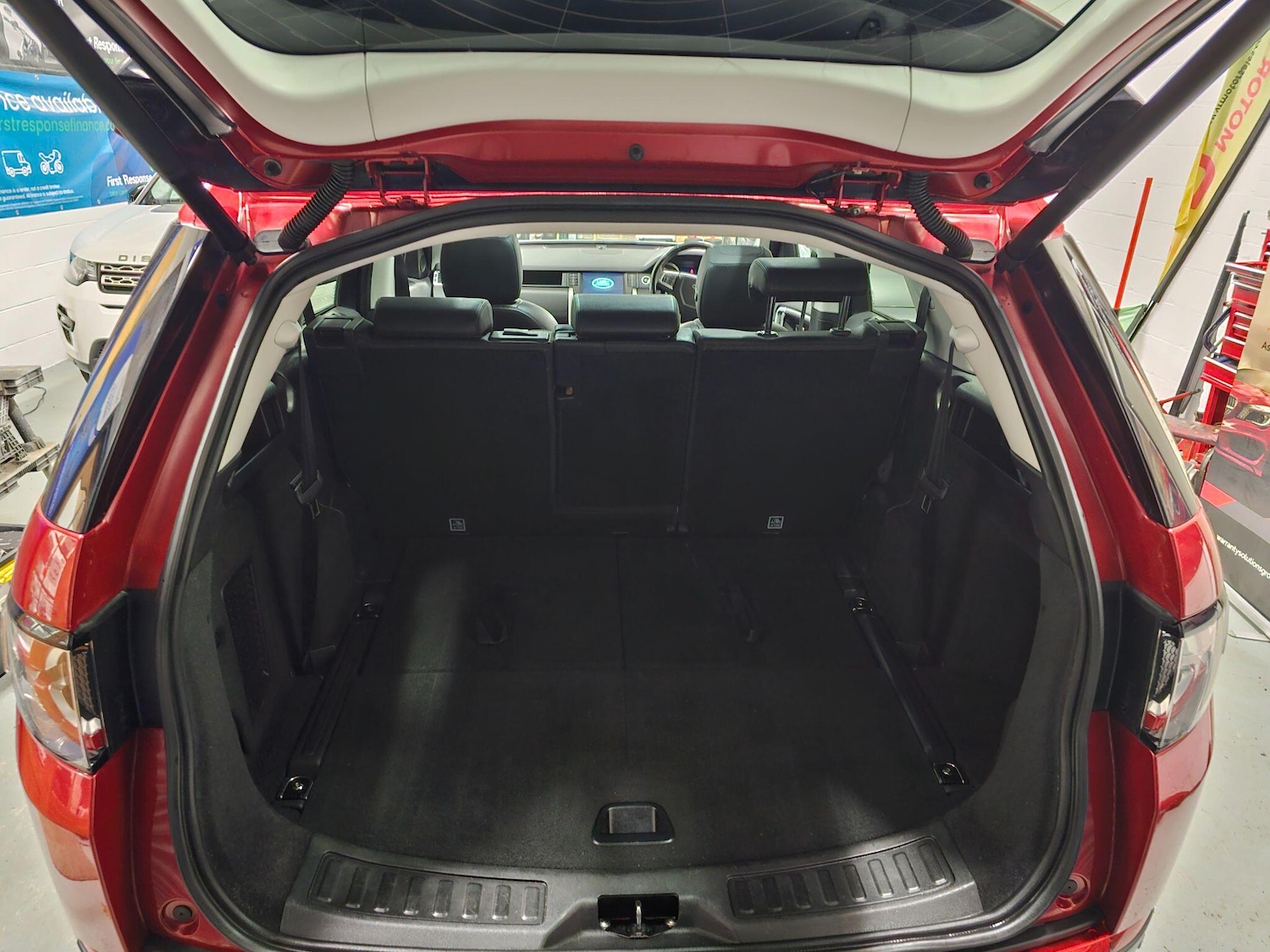 Used Land Rover Discovery Sport for sale - 77215923: Photo 32