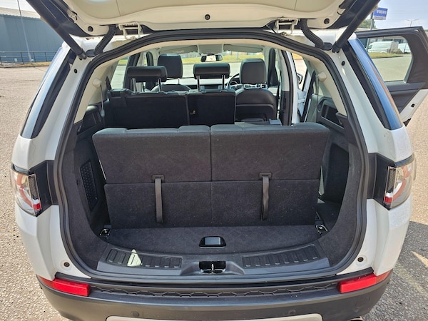 Used Land Rover Discovery Sport 2016 for sale - 75508196: Photo 38