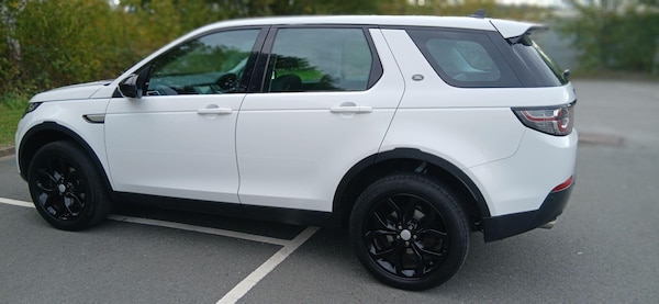 Used Land Rover Discovery Sport 2016 for sale - 75508196: Photo 3