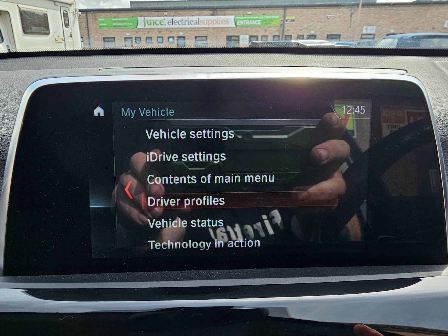 Vehicle 29
