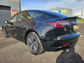 Used Tesla Model 3 2021 for sale - 76174736: Photo 4