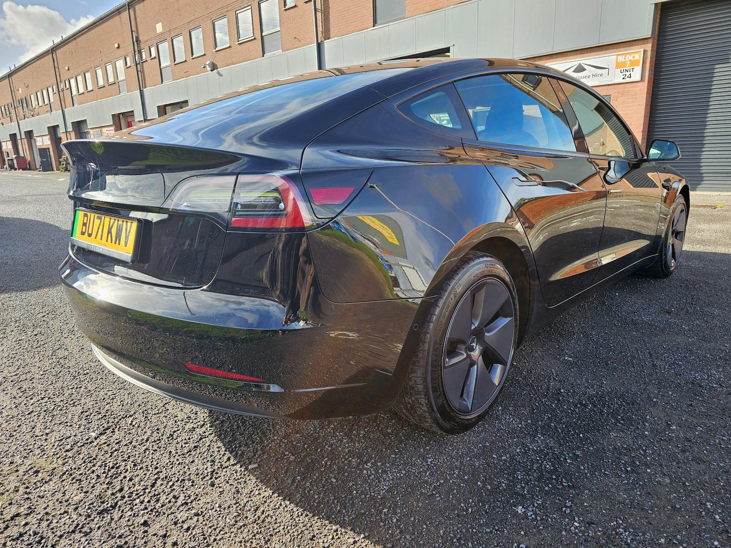 Used Tesla Model 3 2021 for sale - 76174736: Photo 8