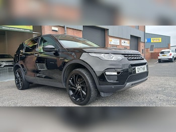 Used Land Rover Discovery Sport 2017 for sale - 76012090: Photo
