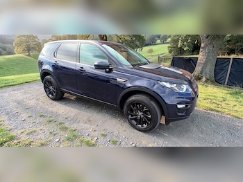 Used Land Rover Discovery Sport 2017 for sale - 79093096: Photo