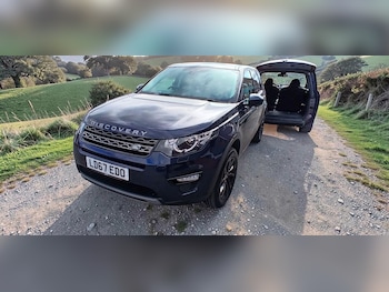 Used Land Rover Discovery Sport 2017 for sale - 79093096: Photo