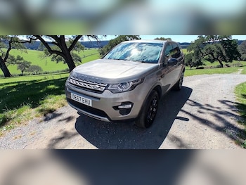 Used Land Rover Discovery Sport 2017 for sale - 79553093: Photo