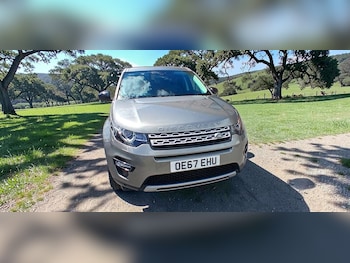 Used Land Rover Discovery Sport 2017 for sale - 79553093: Photo