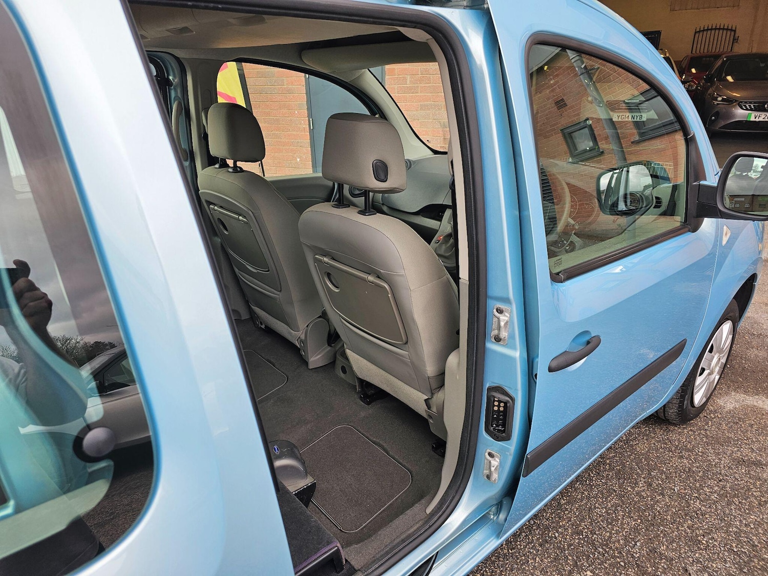 Used Renault Kangoo 2011 for sale - 77794295: Photo 23