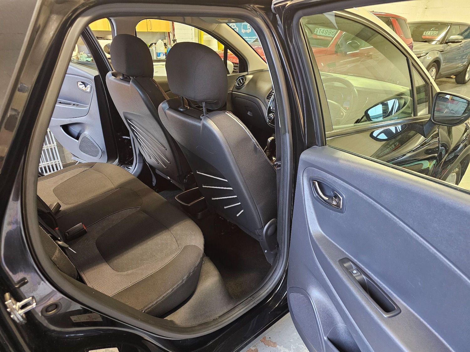 Used Renault Captur 2016 for sale - 76926265: Photo 13