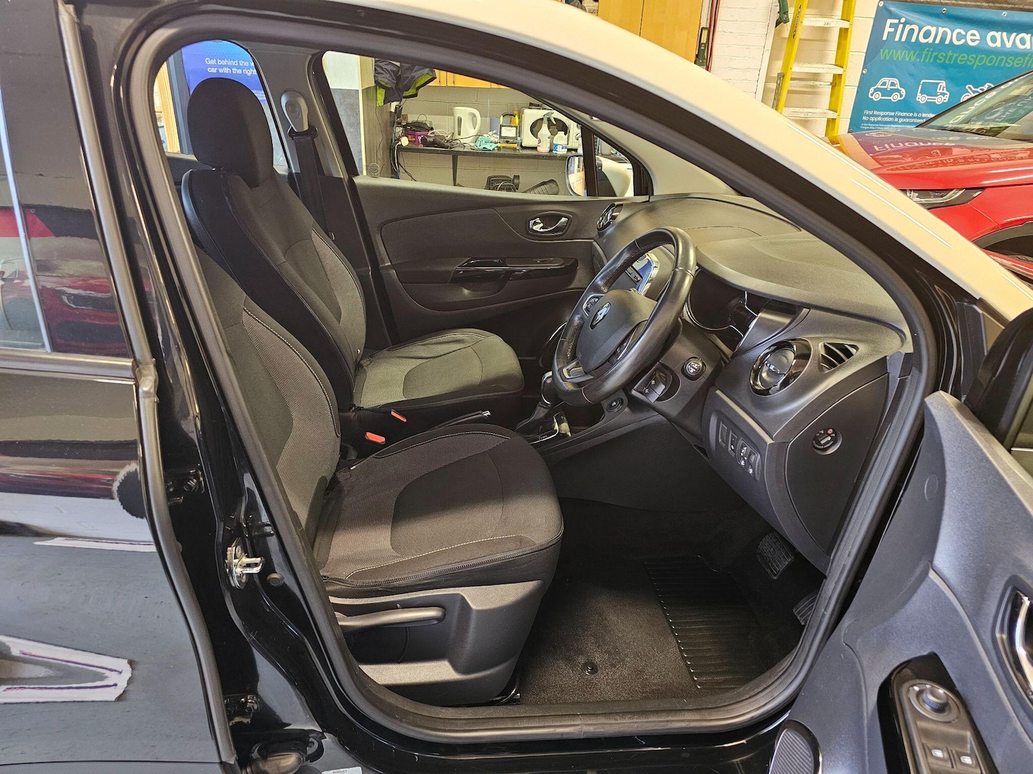 Used Renault Captur 2016 for sale - 76926265: Photo 9