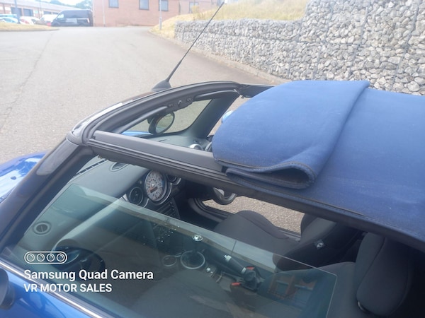 Used MINI Convertible 2006 for sale - 75232382: Photo 24