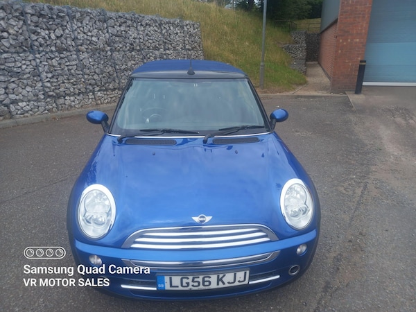 Used MINI Convertible 2006 for sale - 75232382: Photo 2