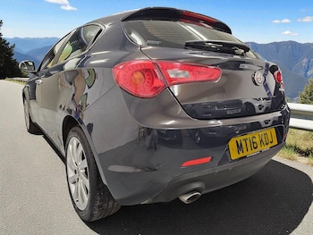 Used Alfa Romeo Giulietta 2016 for sale - 76645333: Photo